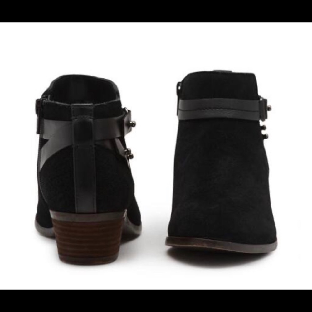 G. H. Bass & Co. Booties - Picture 2 of 8